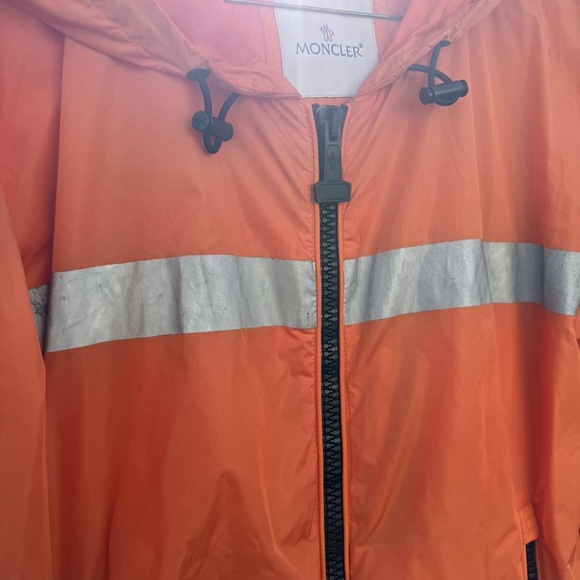 Moncler x Off-White Windbreaker - Picture 5 of 15